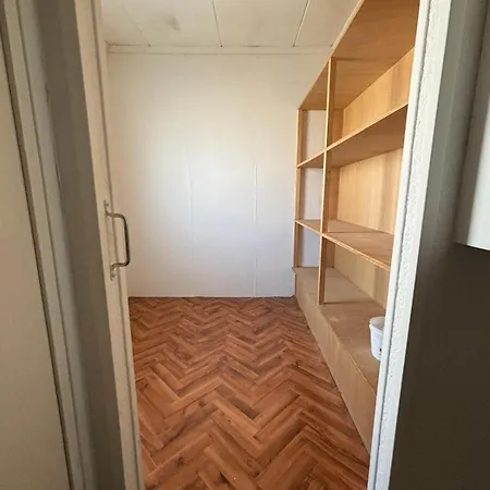 וילה With House